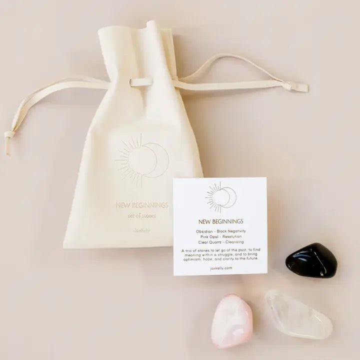 3 crystal rocks with cream storage bag